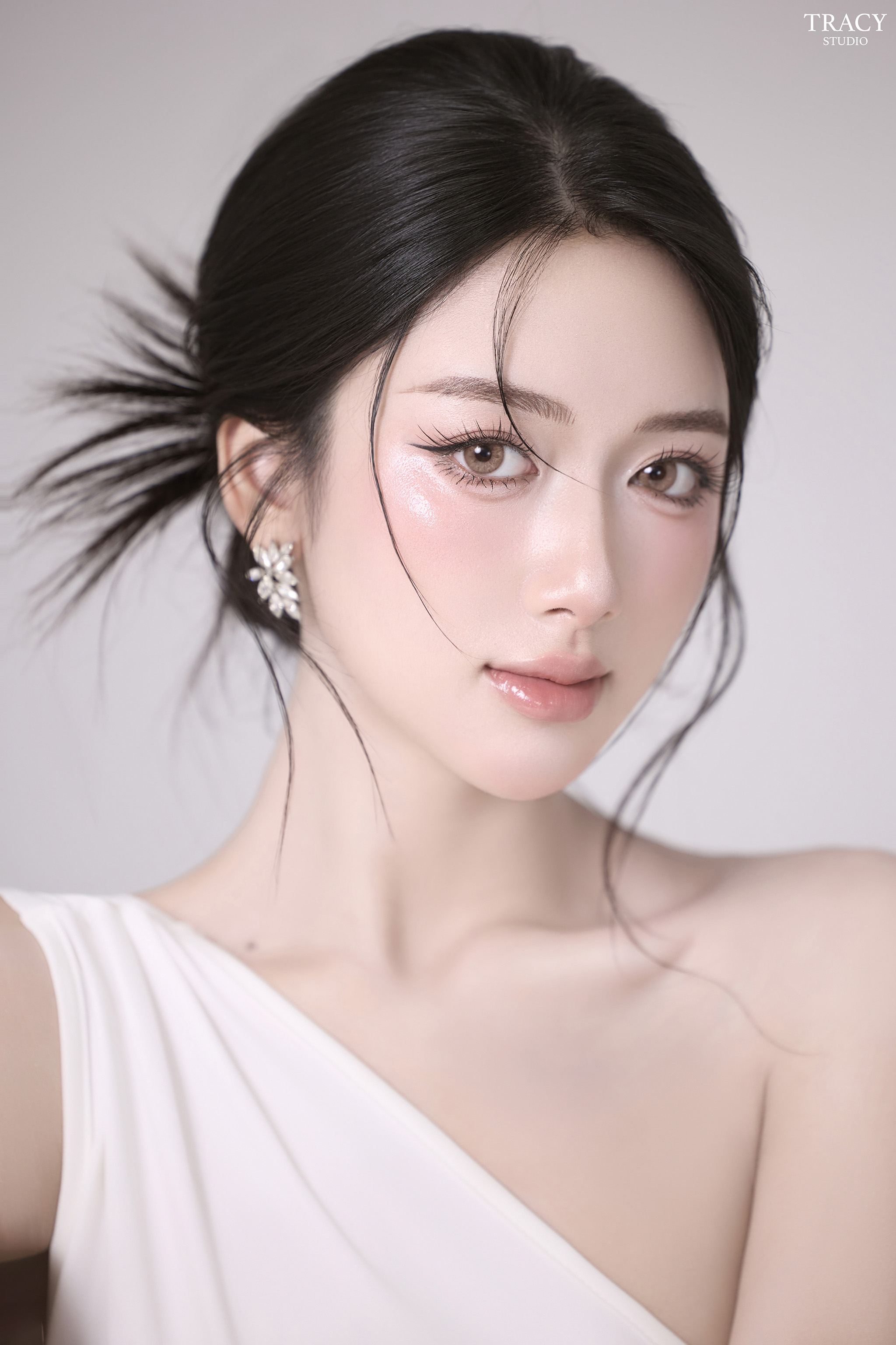 frontend/img/gallery/anh-beauty/tracy1000 copy 2.jpg